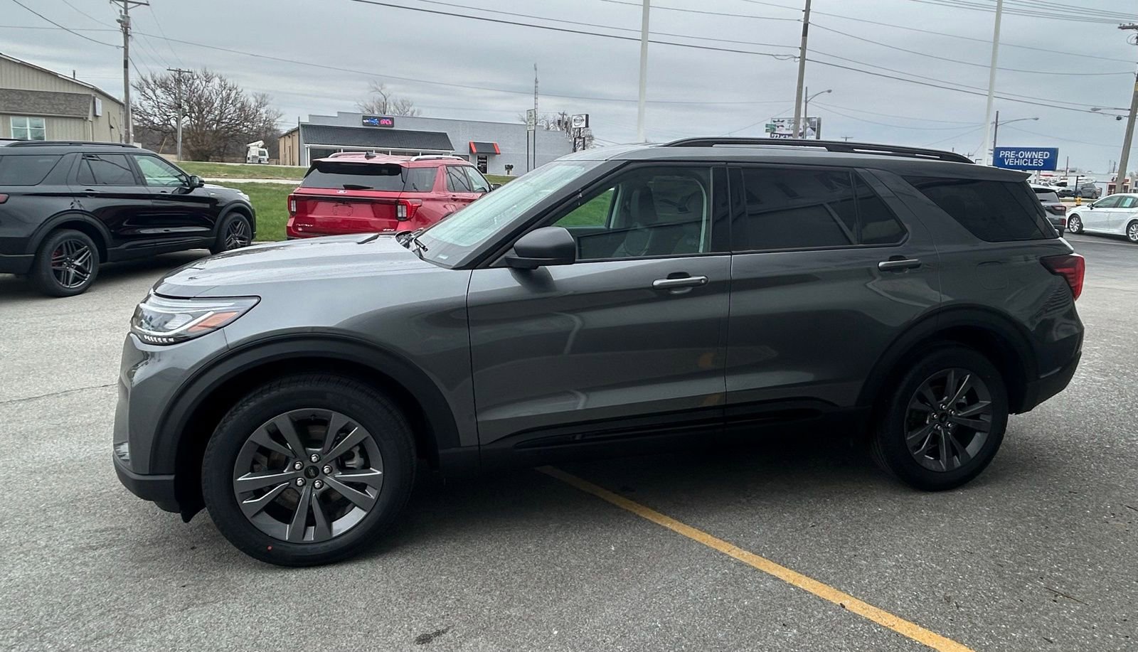 New 2026 Ford Explorer Active w/ Active Comfort Package AWD/4WD image 4