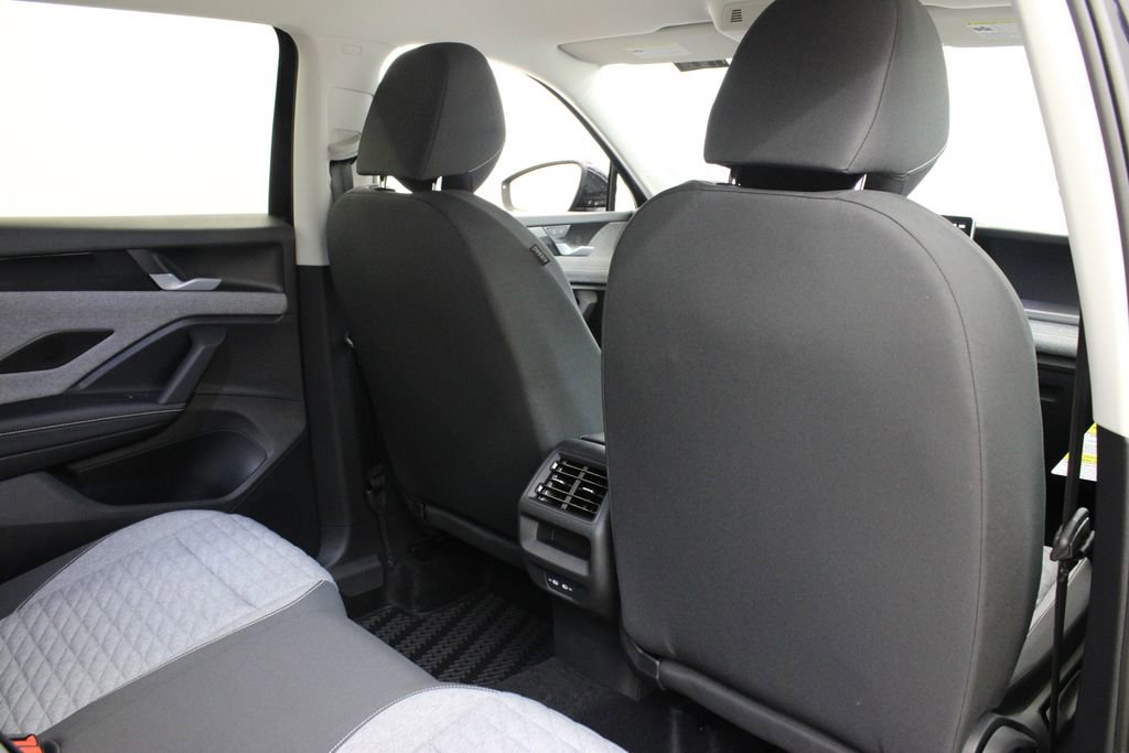 New 2026 Volkswagen Tiguan S FWD image 18