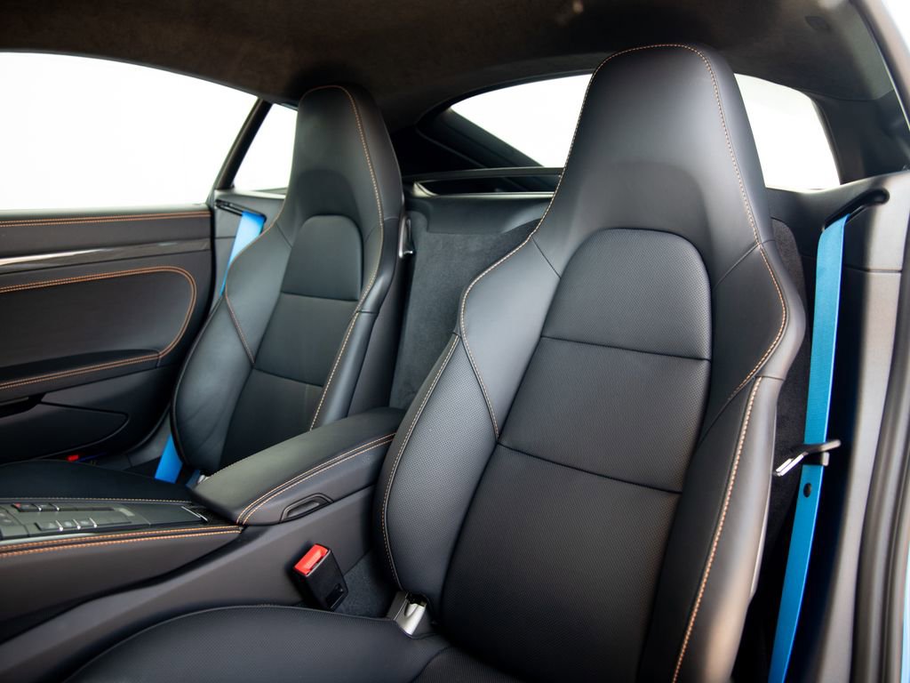 Certified 2025 Porsche 718 Cayman GTS image 5