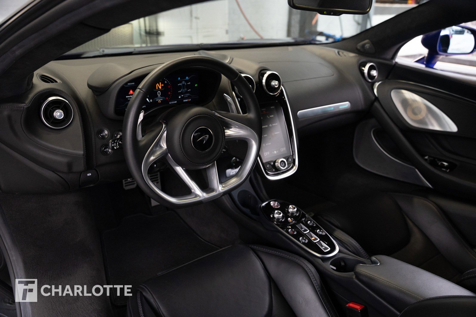 Used 2022 McLaren GT image 24