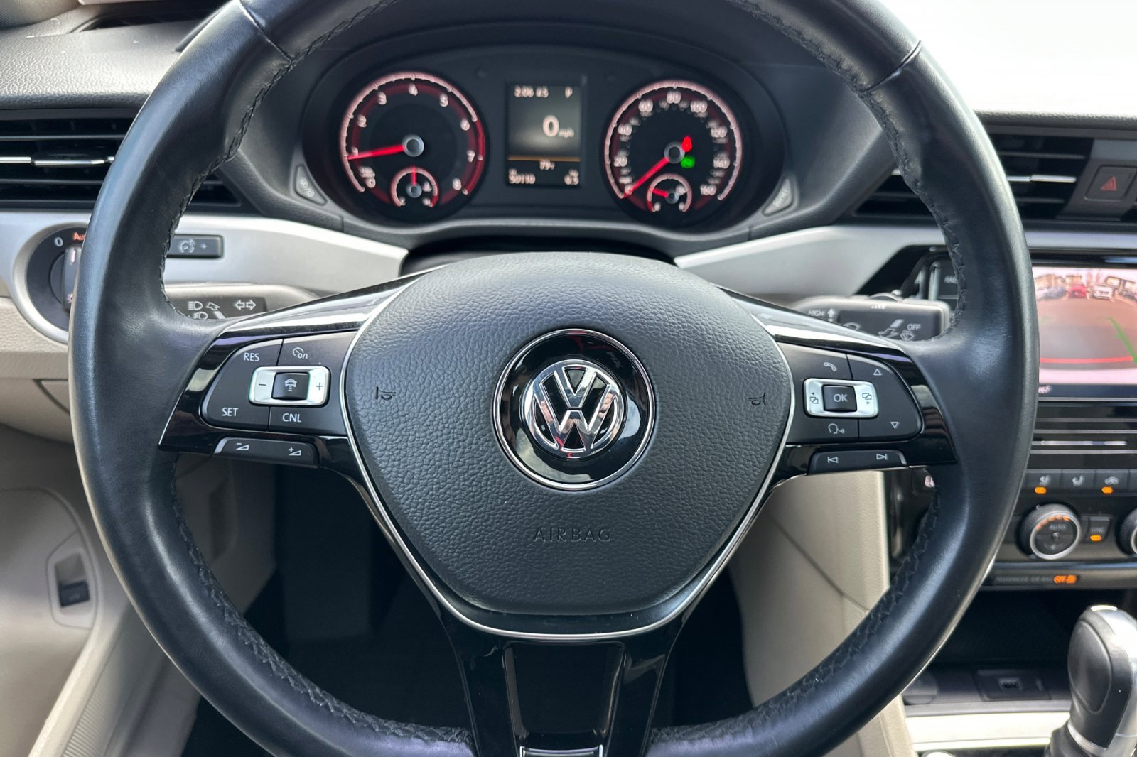 Used 2020 Volkswagen Passat 2.0T SE image 24