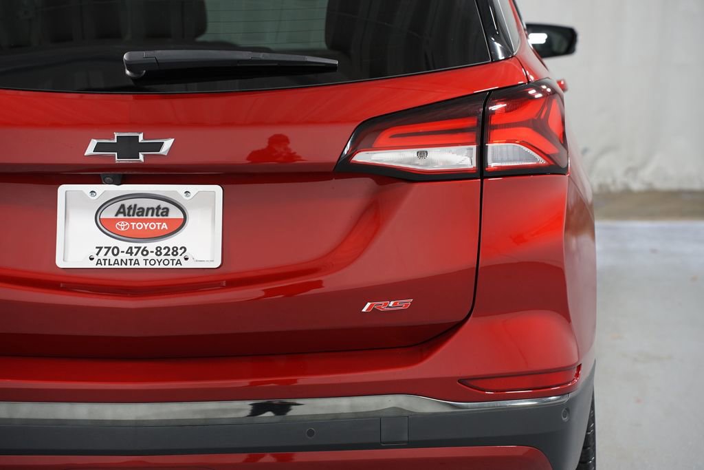 Used 2023 Chevrolet Equinox RS w/ RS Leather Package image 10
