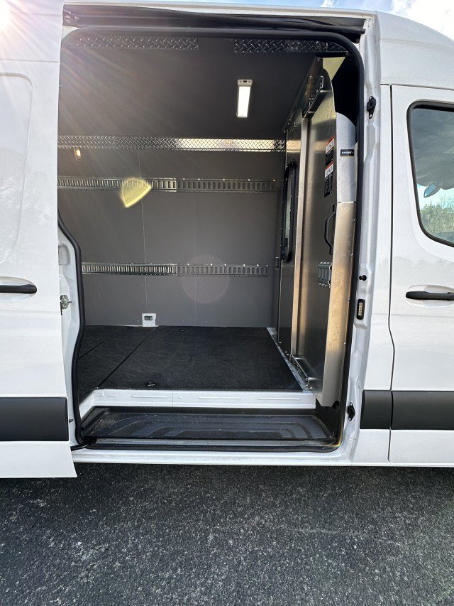Used 2022 Mercedes-Benz Sprinter 3500 image 19