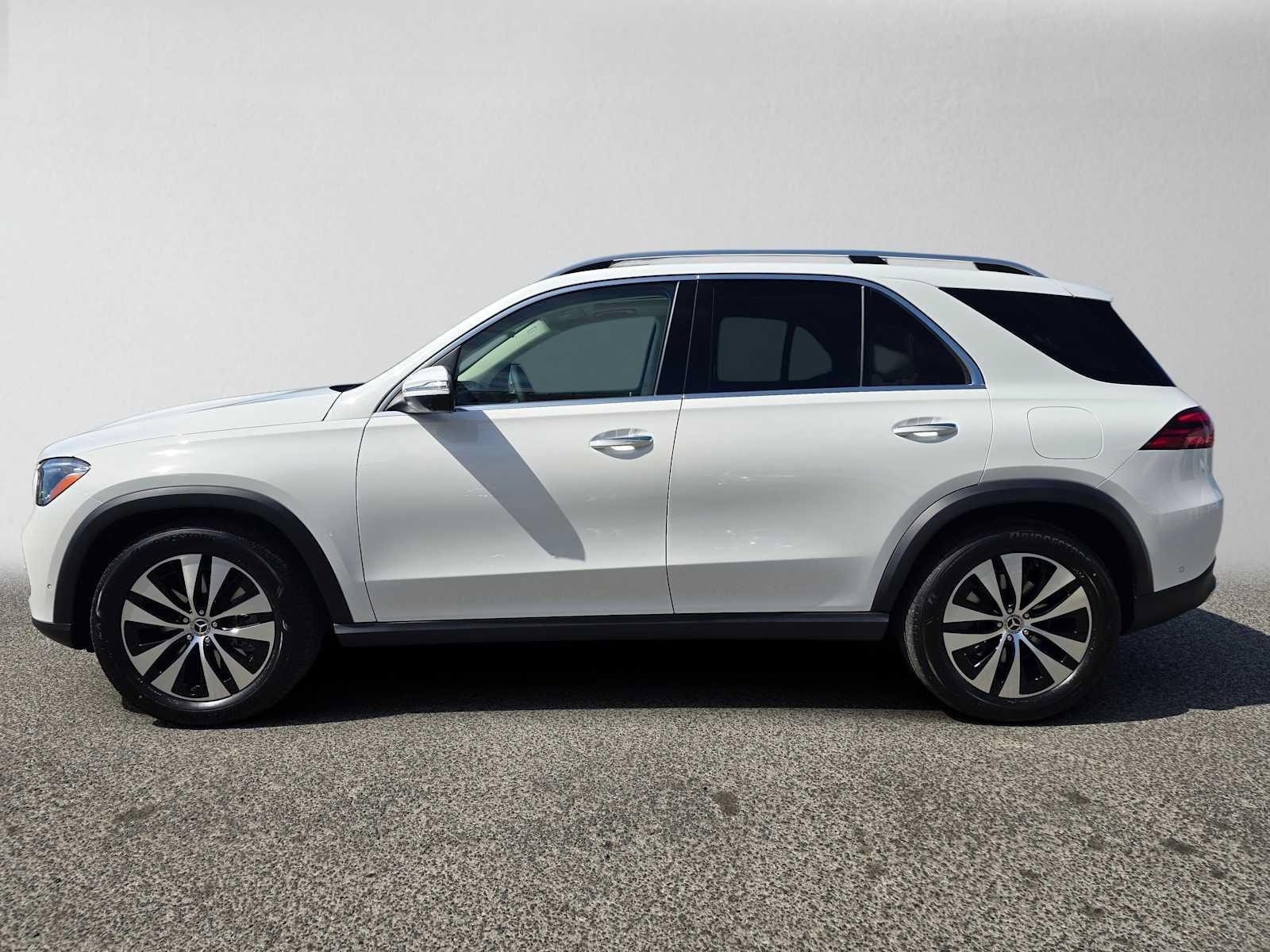 New 2026 Mercedes-Benz GLE 450e 4MATIC image 6