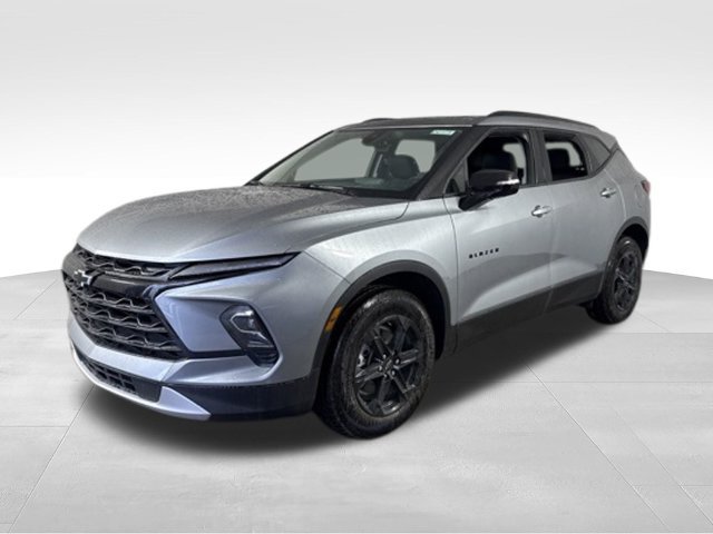 New 2026 Chevrolet Blazer LT w/ Sound & Technology Package AWD/4WD image 4