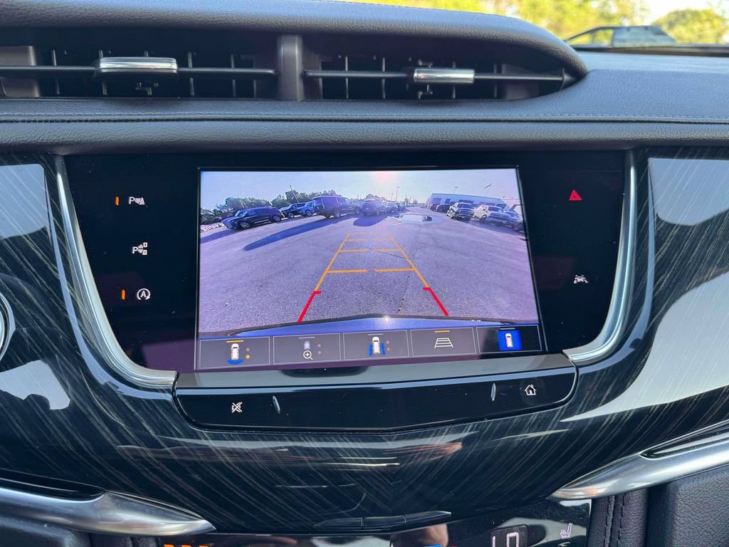 Used 2023 Cadillac XT6 Premium Luxury w/ Technology Package AWD/4WD image 31