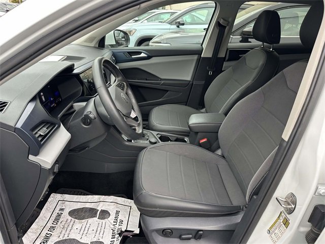 Certified 2022 Volkswagen Taos SE w/ Panoramic Sunroof Package image 16