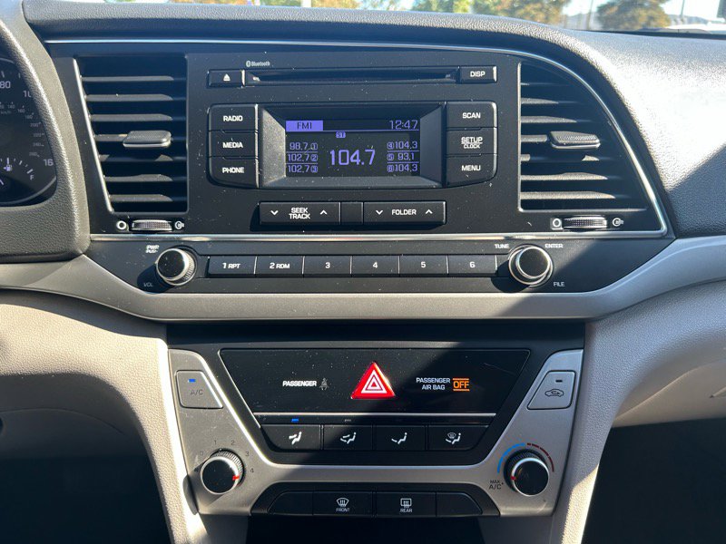Used 2018 Hyundai Elantra SE image 12