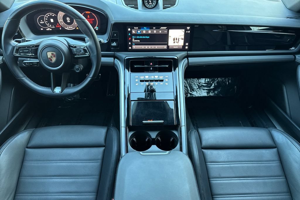 Used 2024 Porsche Panamera RWD image 4