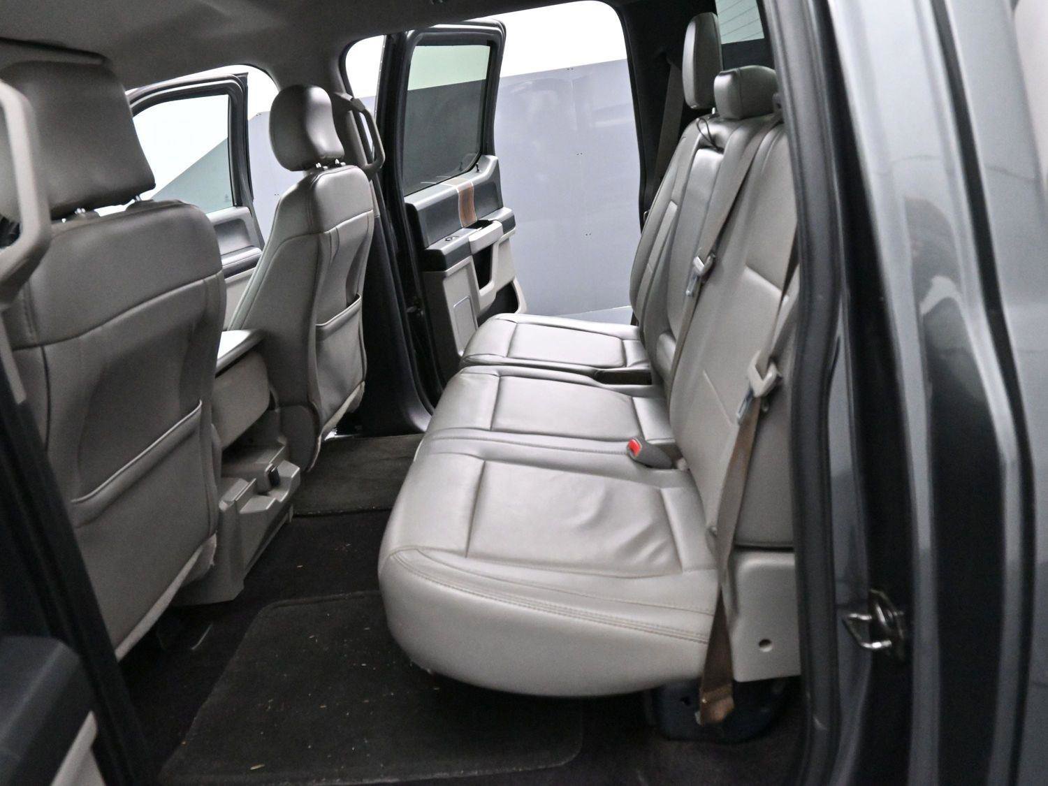 Used 2016 Ford F150 Lariat w/ Trailer Tow Package image 26