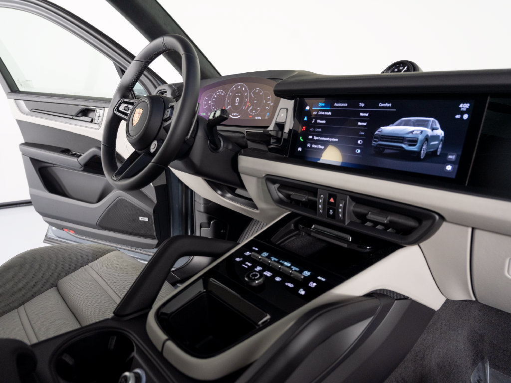 New 2026 Porsche Cayenne GTS AWD/4WD image 30