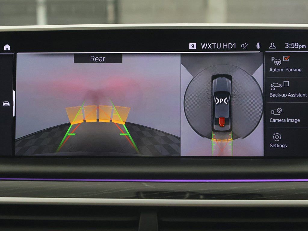 Used 2021 BMW 740i xDrive w/ Premium Package image 50