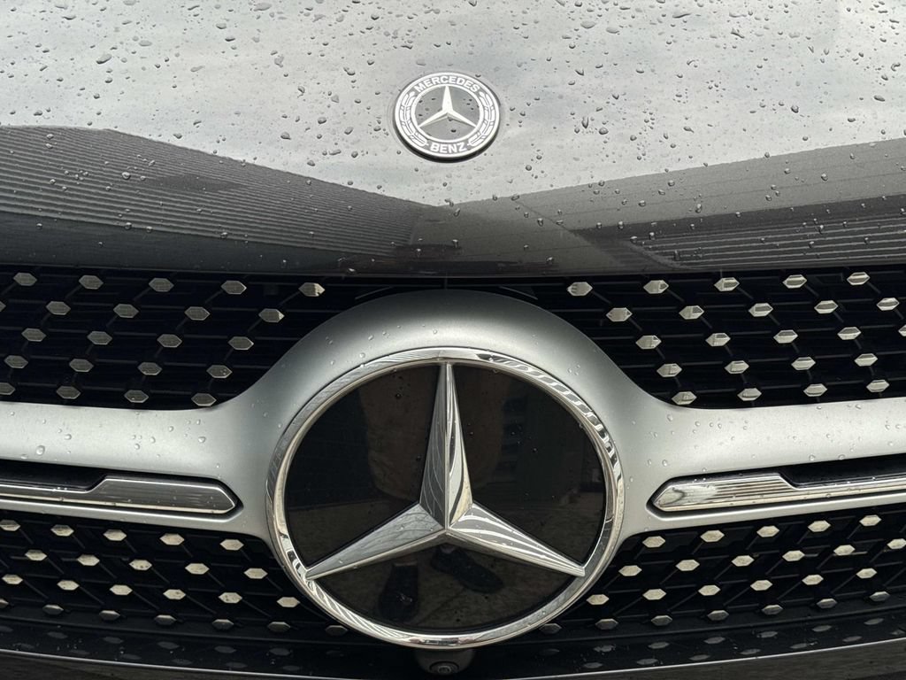 Used 2022 Mercedes-Benz GLC 300 4MATIC image 10