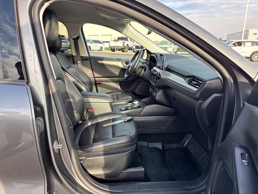 Used 2022 Ford Escape SEL AWD/4WD image 39