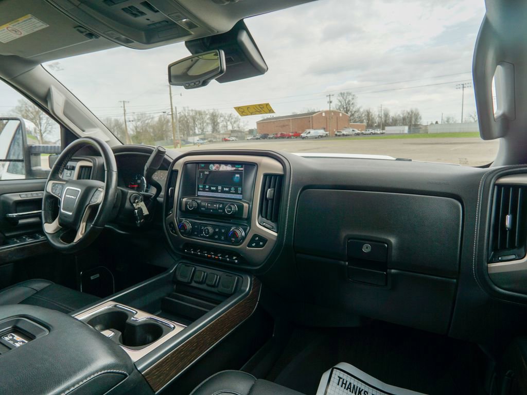 Used 2017 GMC Sierra 2500 Denali w/ Duramax Plus Package AWD/4WD image 14
