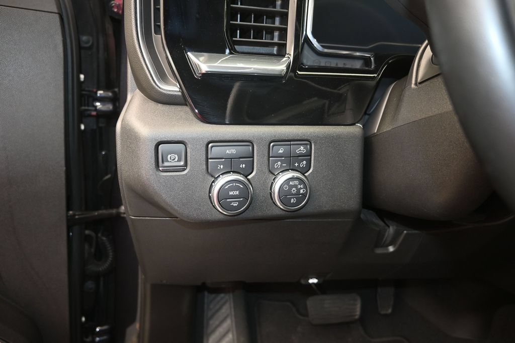 Certified 2025 GMC Sierra 1500 SLT AWD/4WD image 12