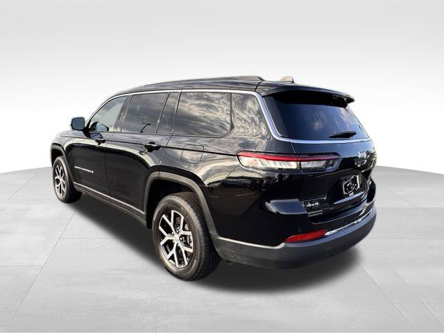 Used 2025 Jeep Grand Cherokee L Limited w/ Luxury Tech Group II AWD/4WD image 5