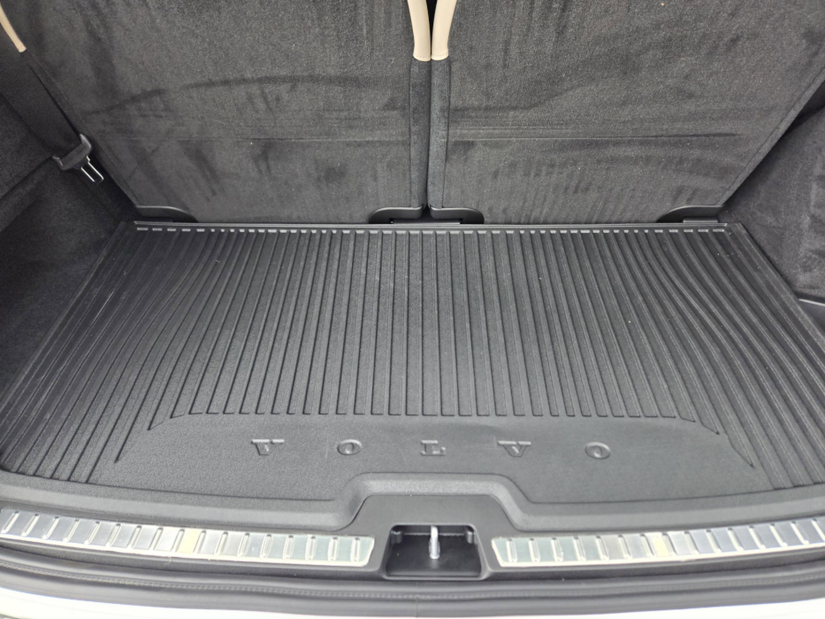 Used 2026 Volvo XC90 B5 Plus w/ Protection Package Premier image 29