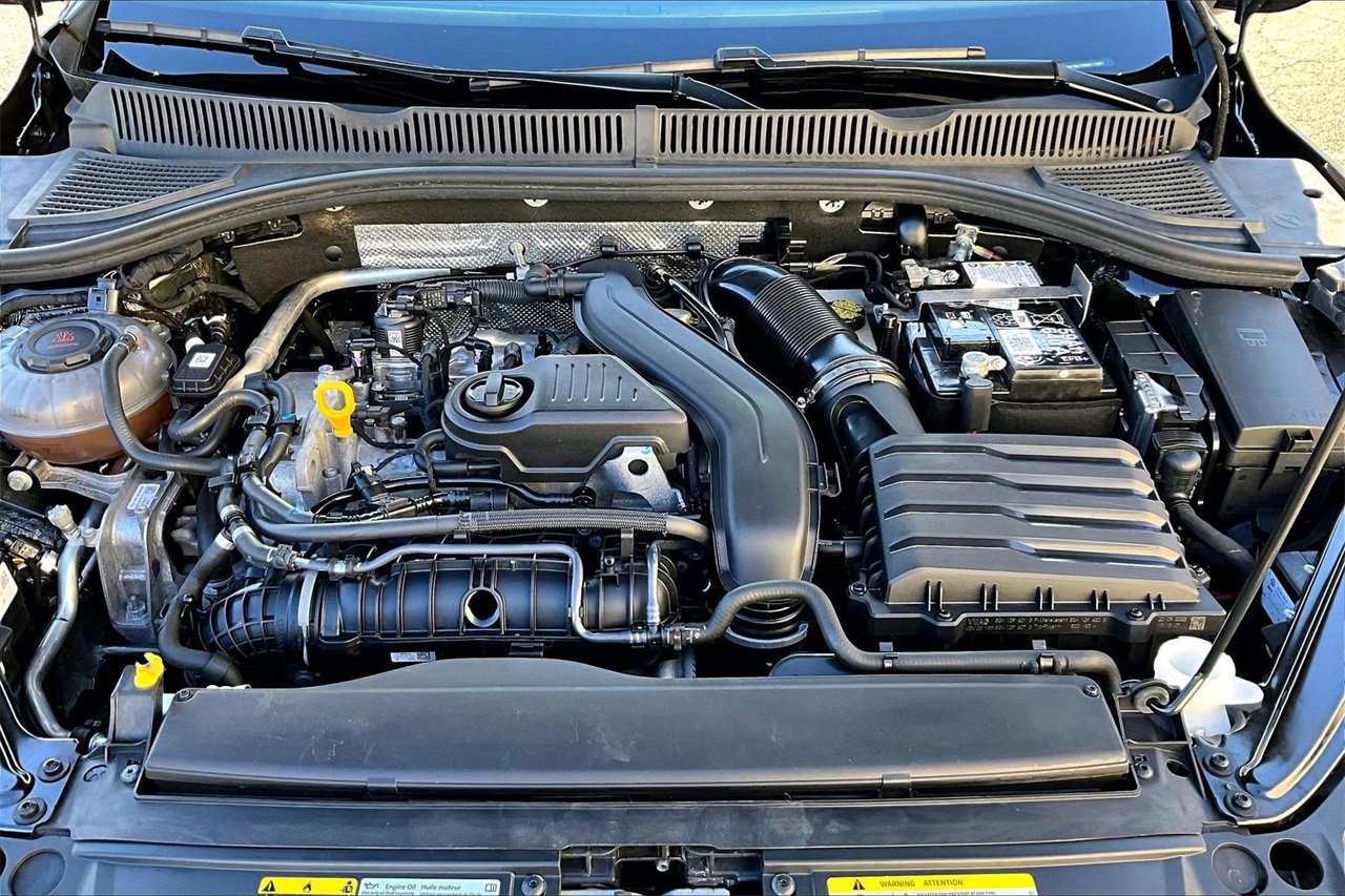 Used 2024 Volkswagen Jetta SE image 35