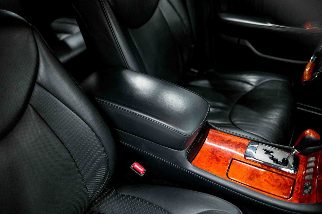 Used 2004 Lexus LS 430 RWD image 69