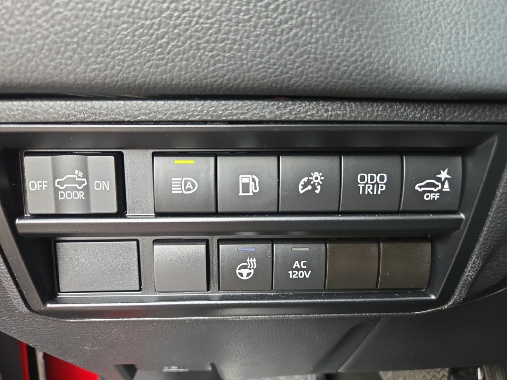 Used 2024 Toyota Tundra Limited AWD/4WD image 25