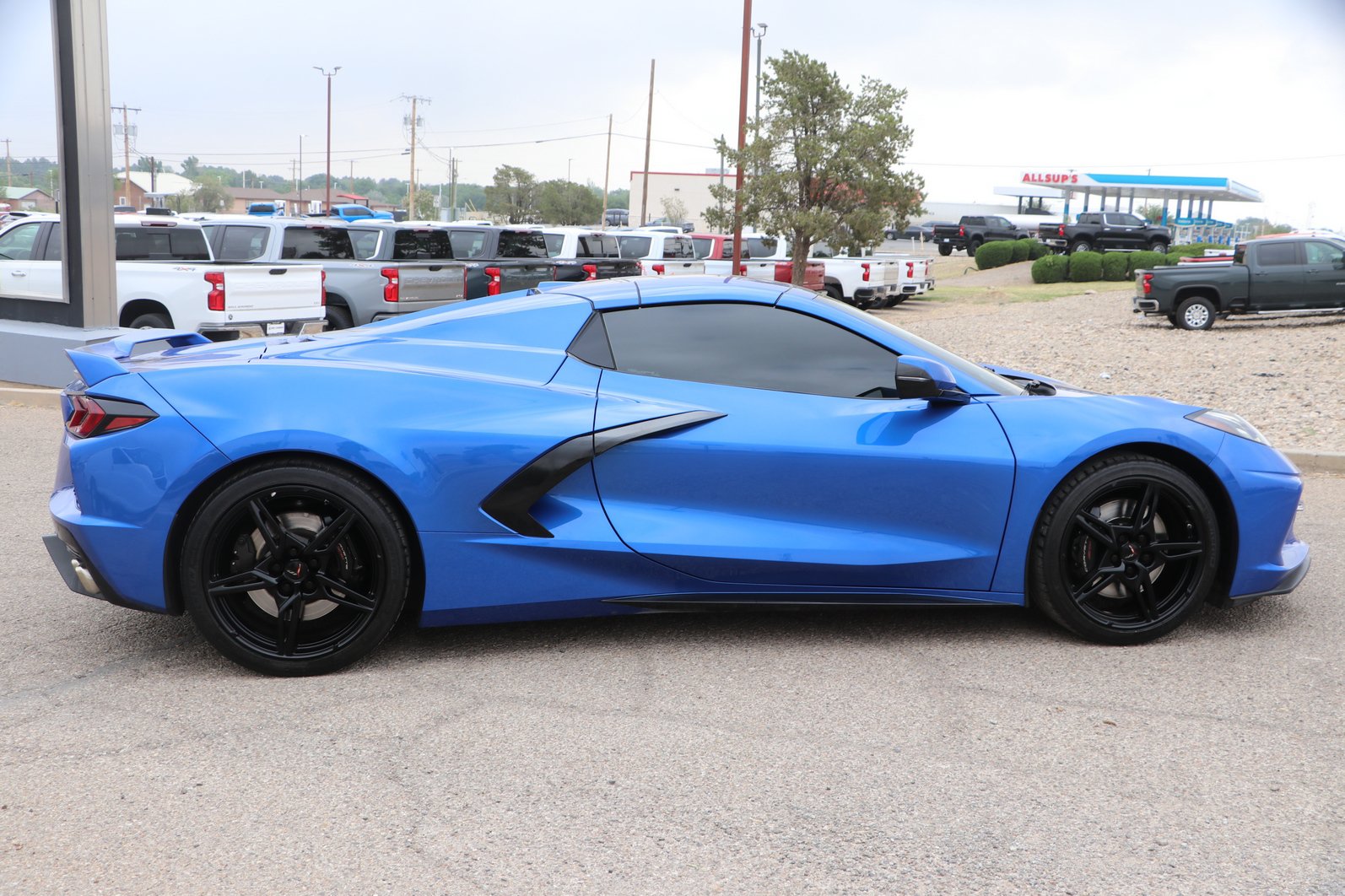Used 2021 Chevrolet Corvette Stingray Preferred Conv w/ Z51 Performance Package RWD image 8