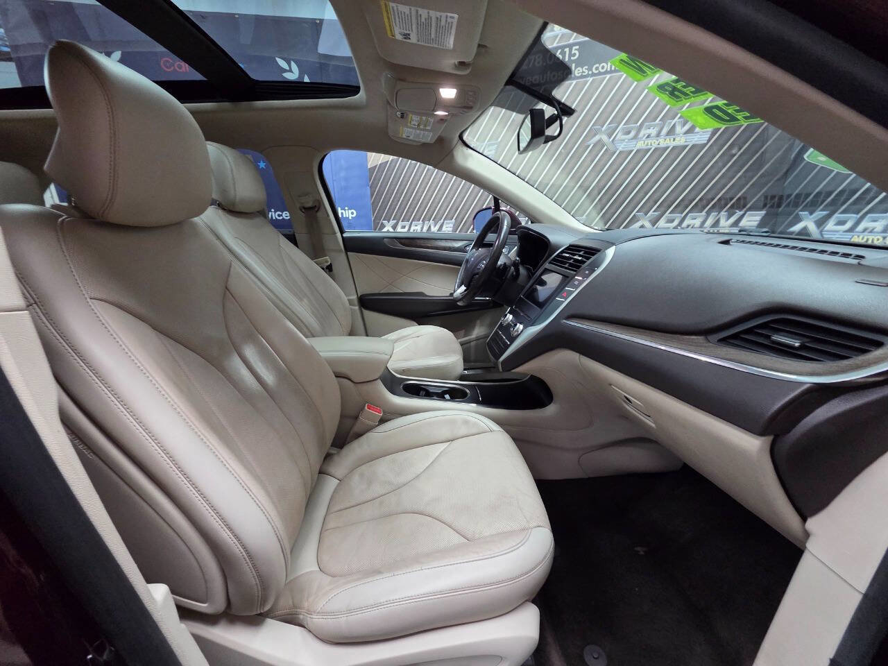 Used 2018 Lincoln MKC Reserve image 26