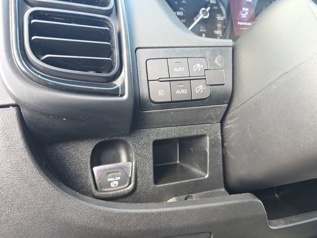 Used 2025 RAM ProMaster 1500 w/ Safety Group FWD image 17