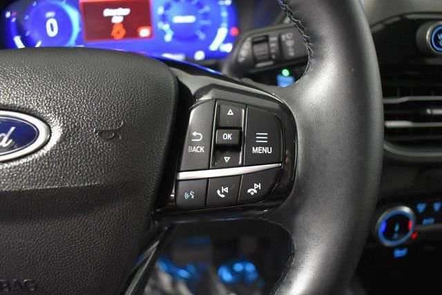 Used 2022 Ford Escape Titanium w/ Class II Trailer Tow Package image 17