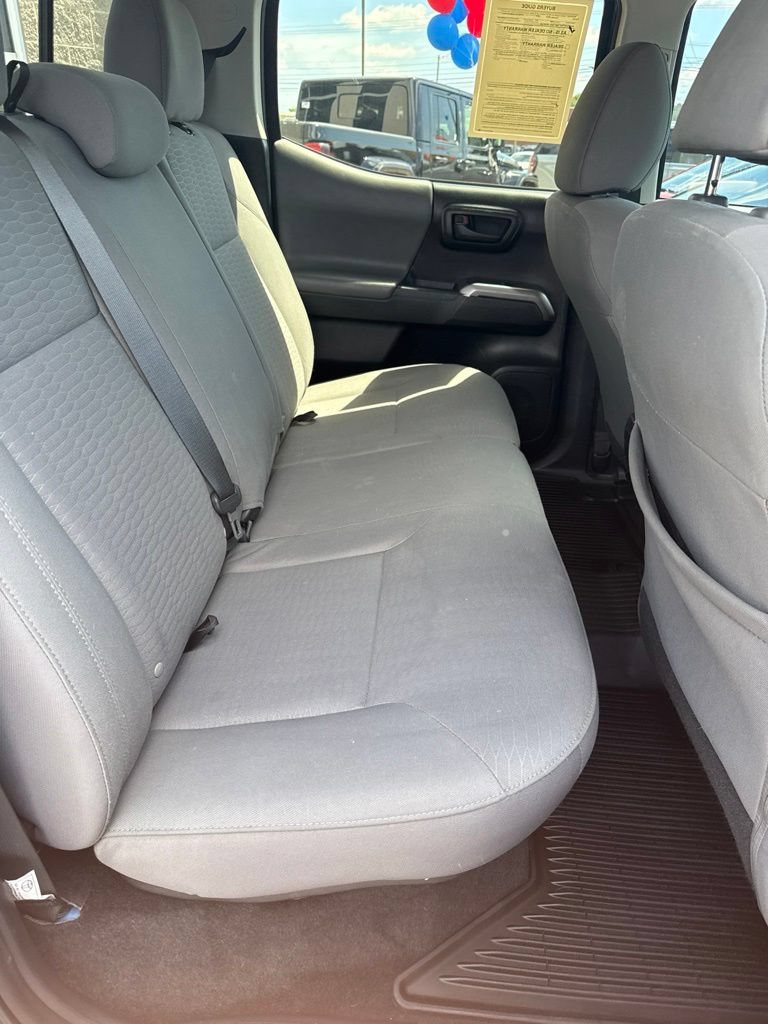 Used 2019 Toyota Tacoma SR5 AWD/4WD image 19