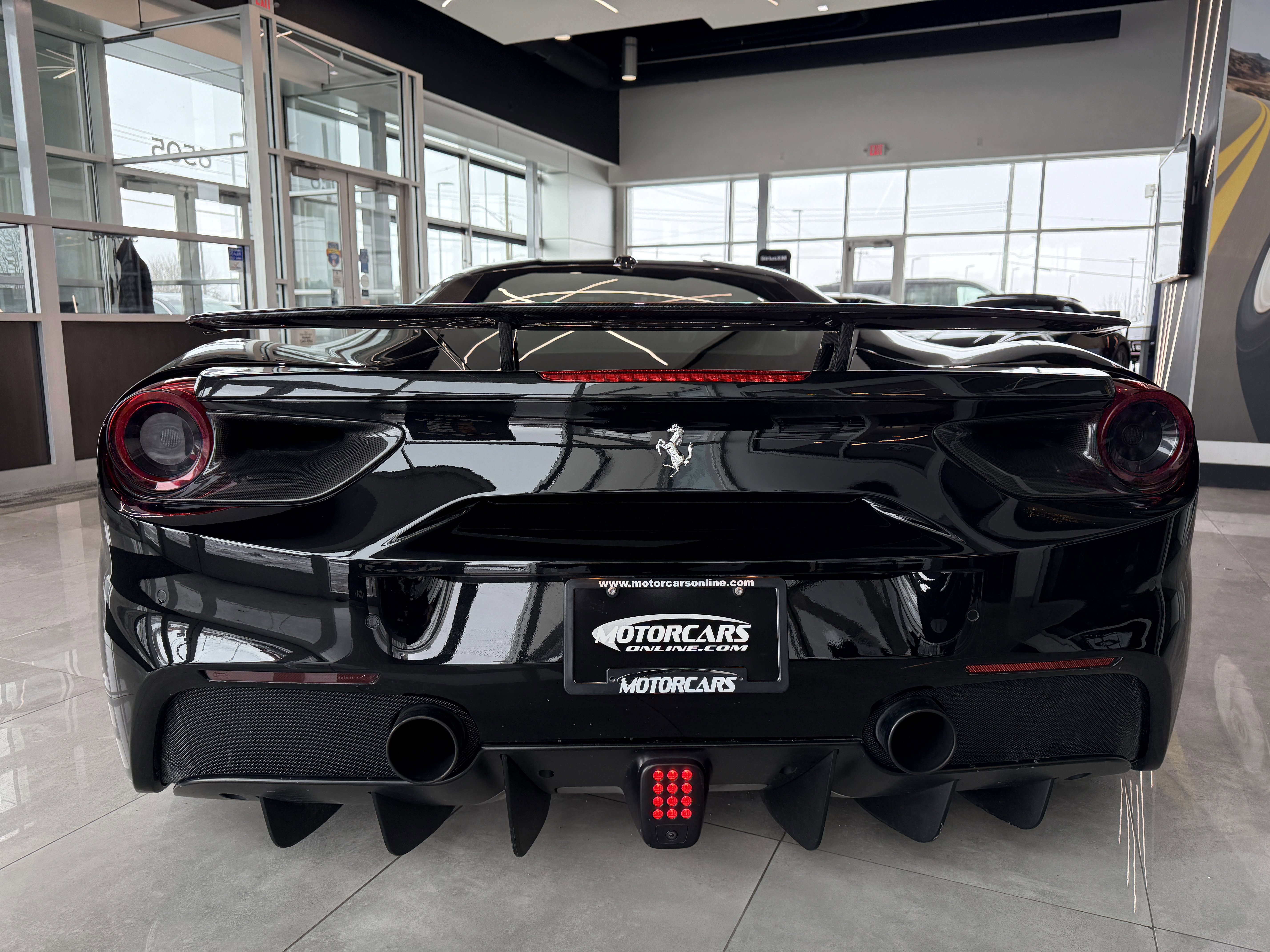 Used 2016 Ferrari 488 GTB image 5