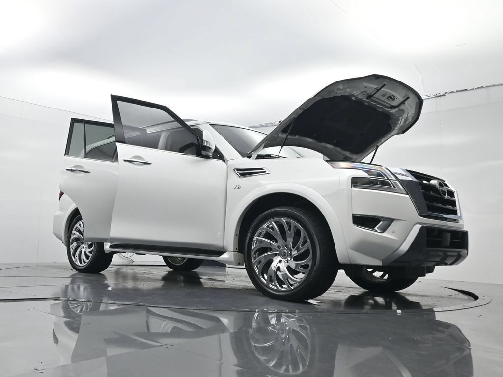Used 2022 Nissan Armada SV w/ Cargo Package AWD/4WD image 32