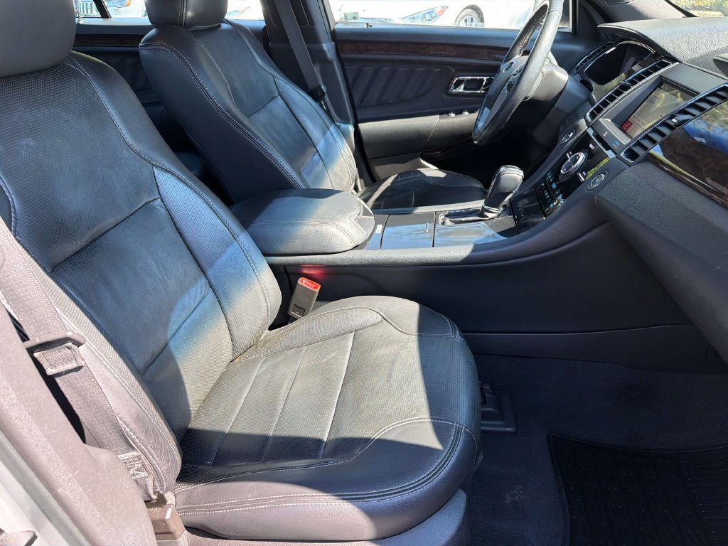 Used 2019 Ford Taurus Limited FWD image 25