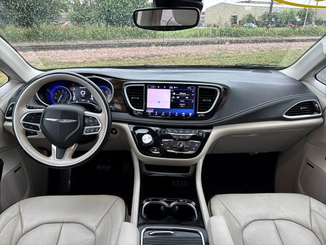 Used 2021 Chrysler Pacifica Limited w/ Premium & Safety Sphere Group AWD/4WD image 12