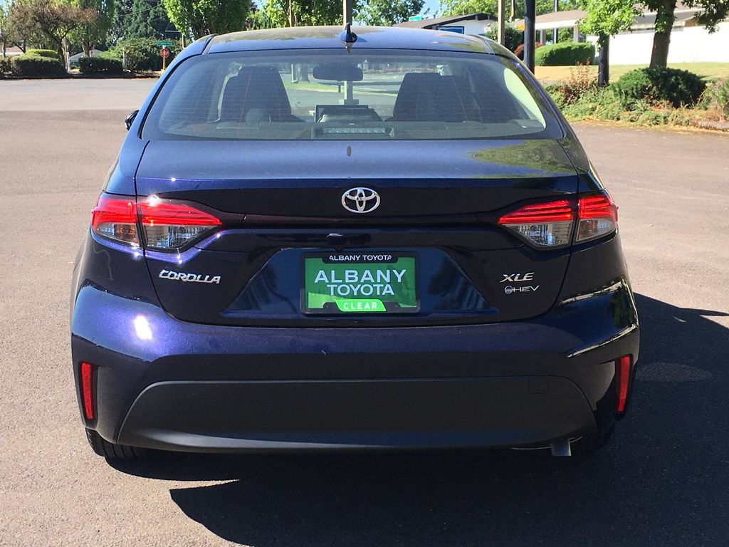 Used 2026 Toyota Corolla XLE FWD image 5