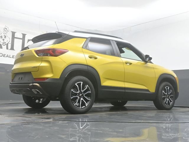 Used 2023 Chevrolet TrailBlazer ACTIV w/ Sun and Liftgate Package image 32