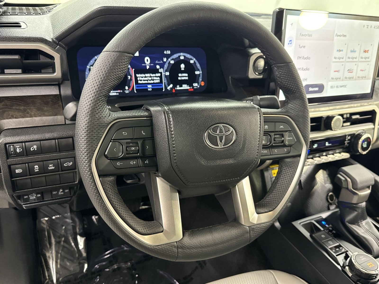 Used 2024 Toyota Tacoma Limited AWD/4WD image 28