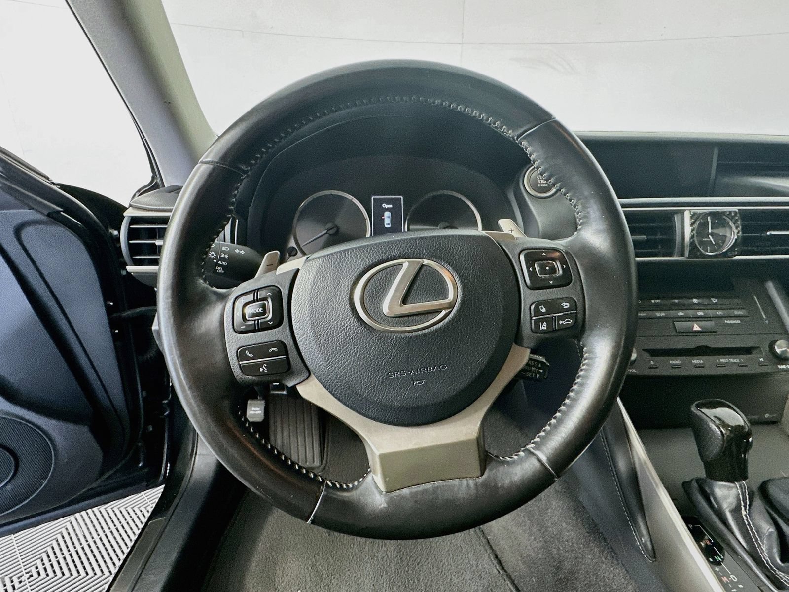 Used 2019 Lexus IS 300 w/ Accessory Package RWD image 11