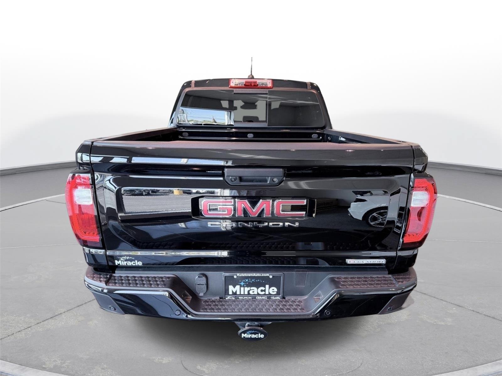 Used 2025 GMC Canyon Elevation w/ Convenience Package AWD/4WD image 15