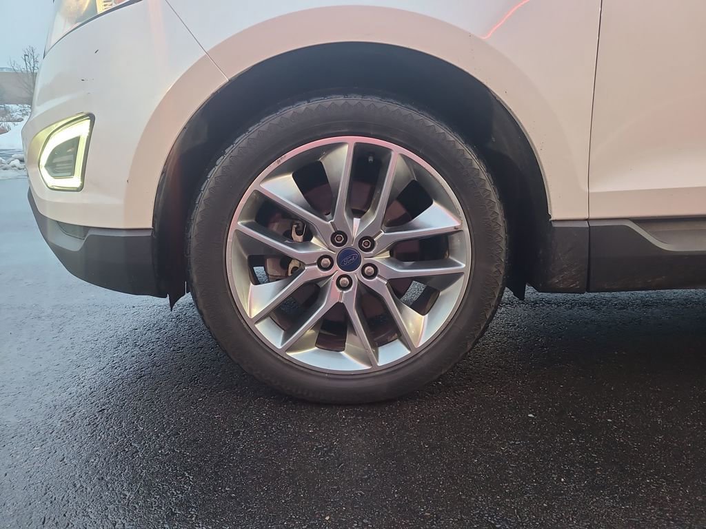 Used 2015 Ford Edge Titanium w/ Equipment Group 301A image 17
