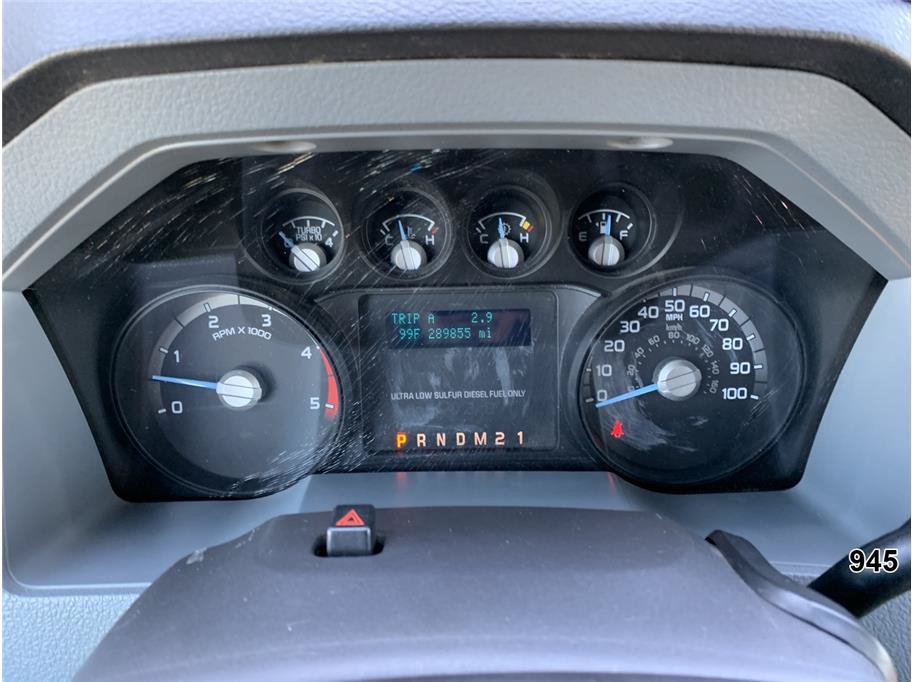 Used 2011 Ford F550 4x4 Crew Cab Super Duty w/ Payload Upgrade Pkg image 28
