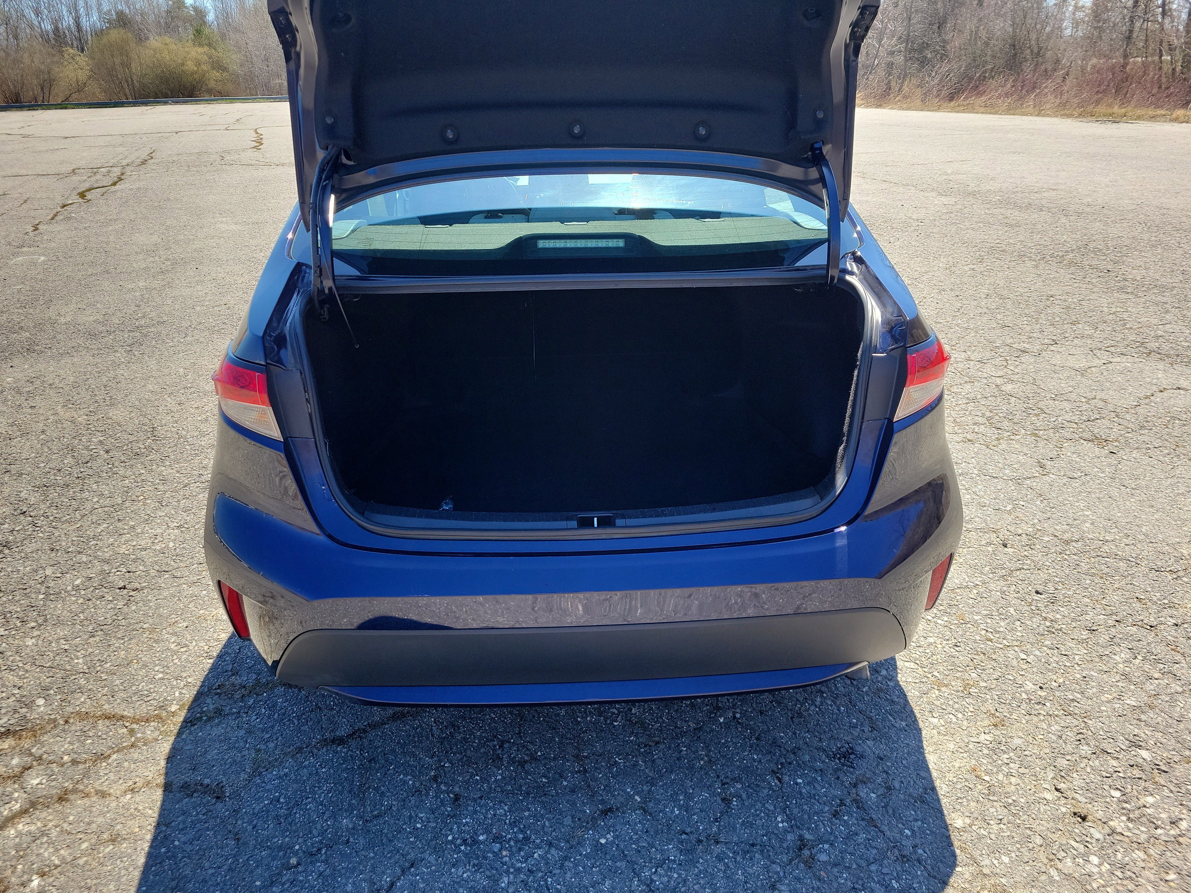 Used 2022 Toyota Corolla LE FWD image 17