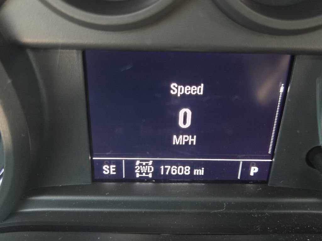 Used 2024 Chevrolet Silverado 2500 Custom w/ Custom Value Package image 23