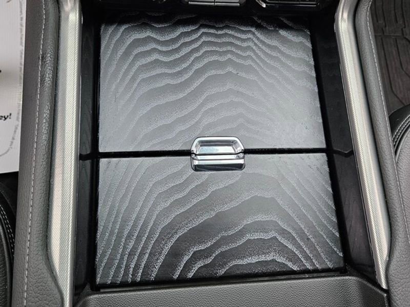 Used 2023 GMC Yukon Denali image 22