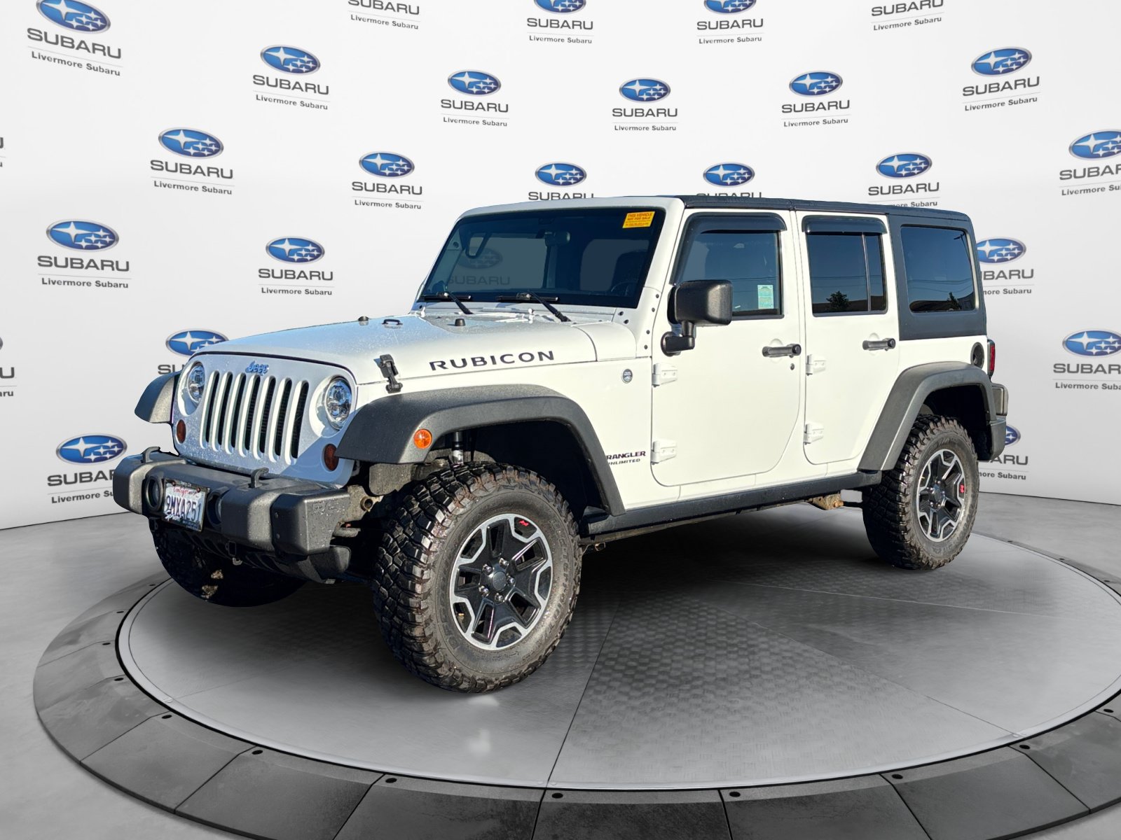 Used 2012 Jeep Wrangler Unlimited Rubicon w/ Connectivity Group AWD/4WD image 2