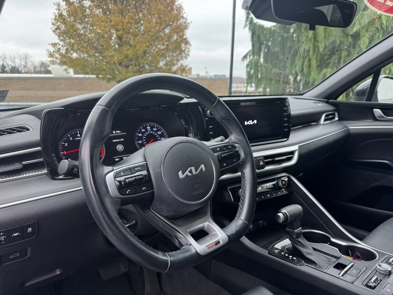 Used 2022 Kia K5 GT-Line image 11