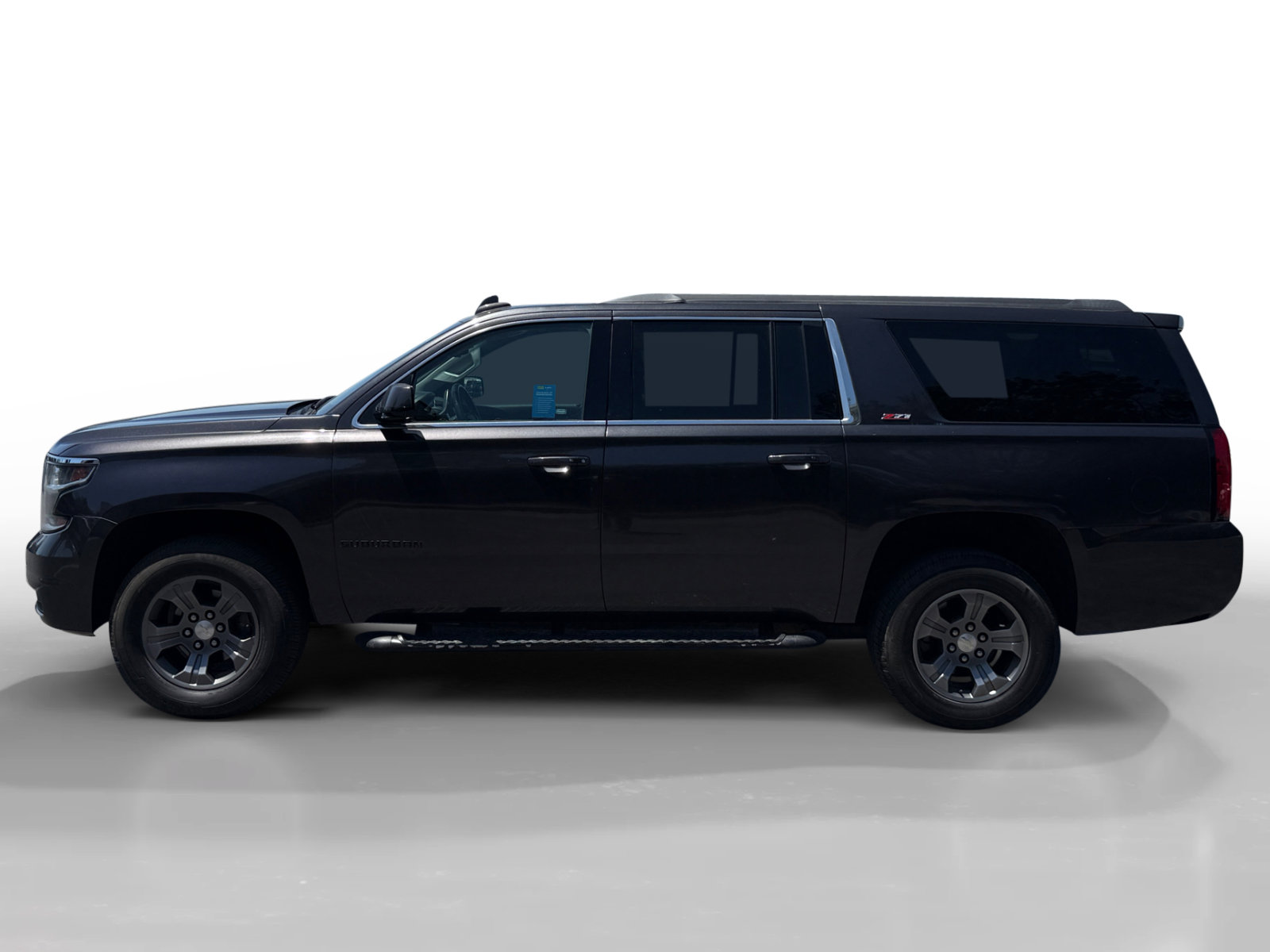 Used 2017 Chevrolet Suburban LT w/ Luxury Package AWD/4WD image 2