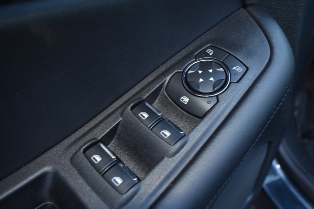 Used 2022 Ford Edge SEL image 15