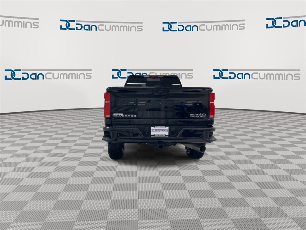 Used 2025 Chevrolet Silverado 2500 High Country w/ Technology Package image 7