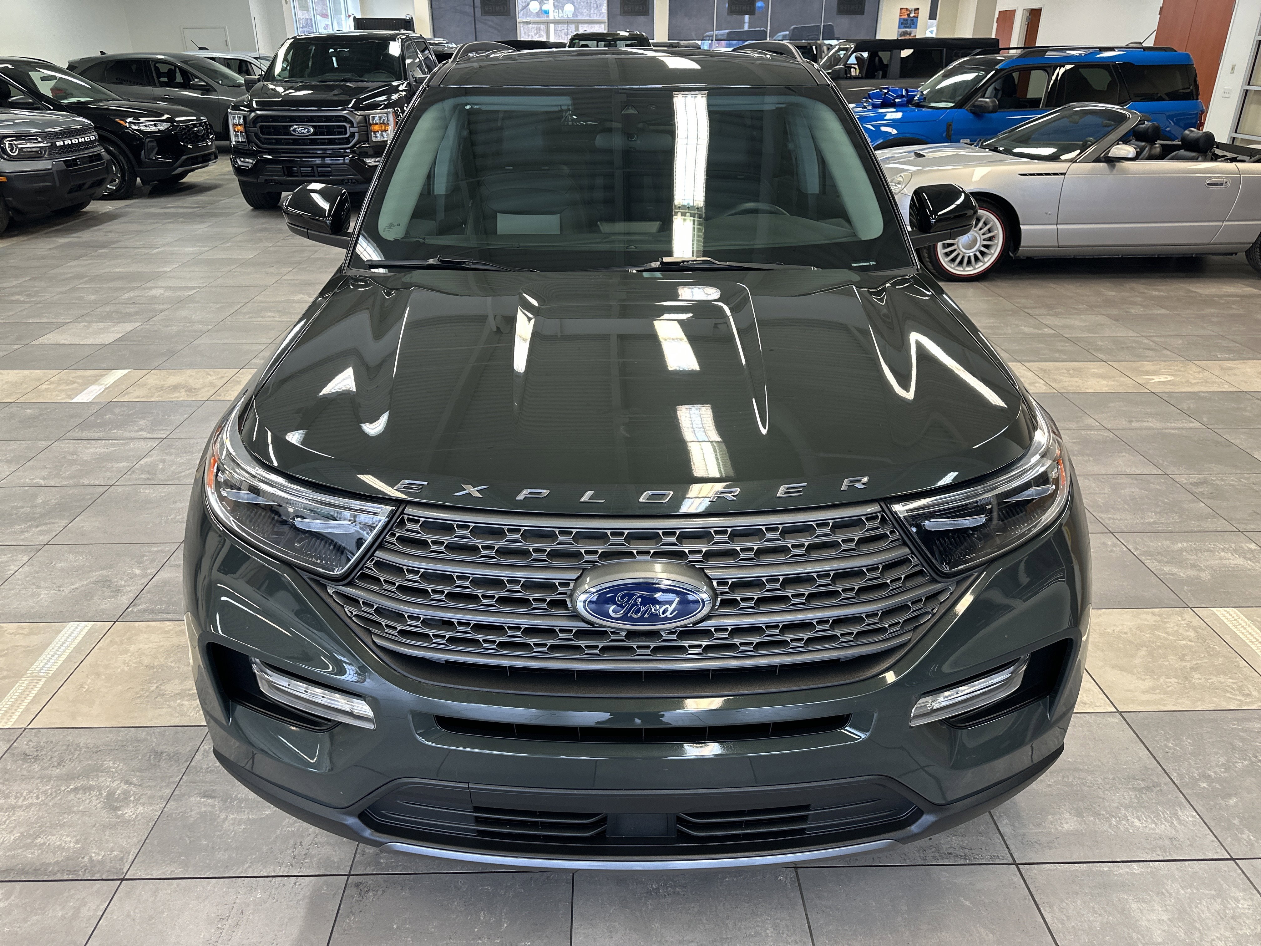 Used 2023 Ford Explorer XLT w/ Equipment Group 202A image 21